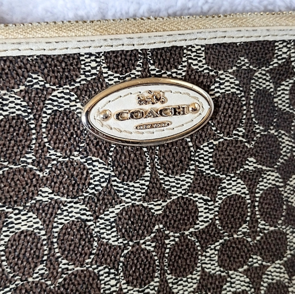 👜 Coach Saddle Apricot Signature Double Corner Zip Wristlet Wallet Clutch - Picture 3 of 9